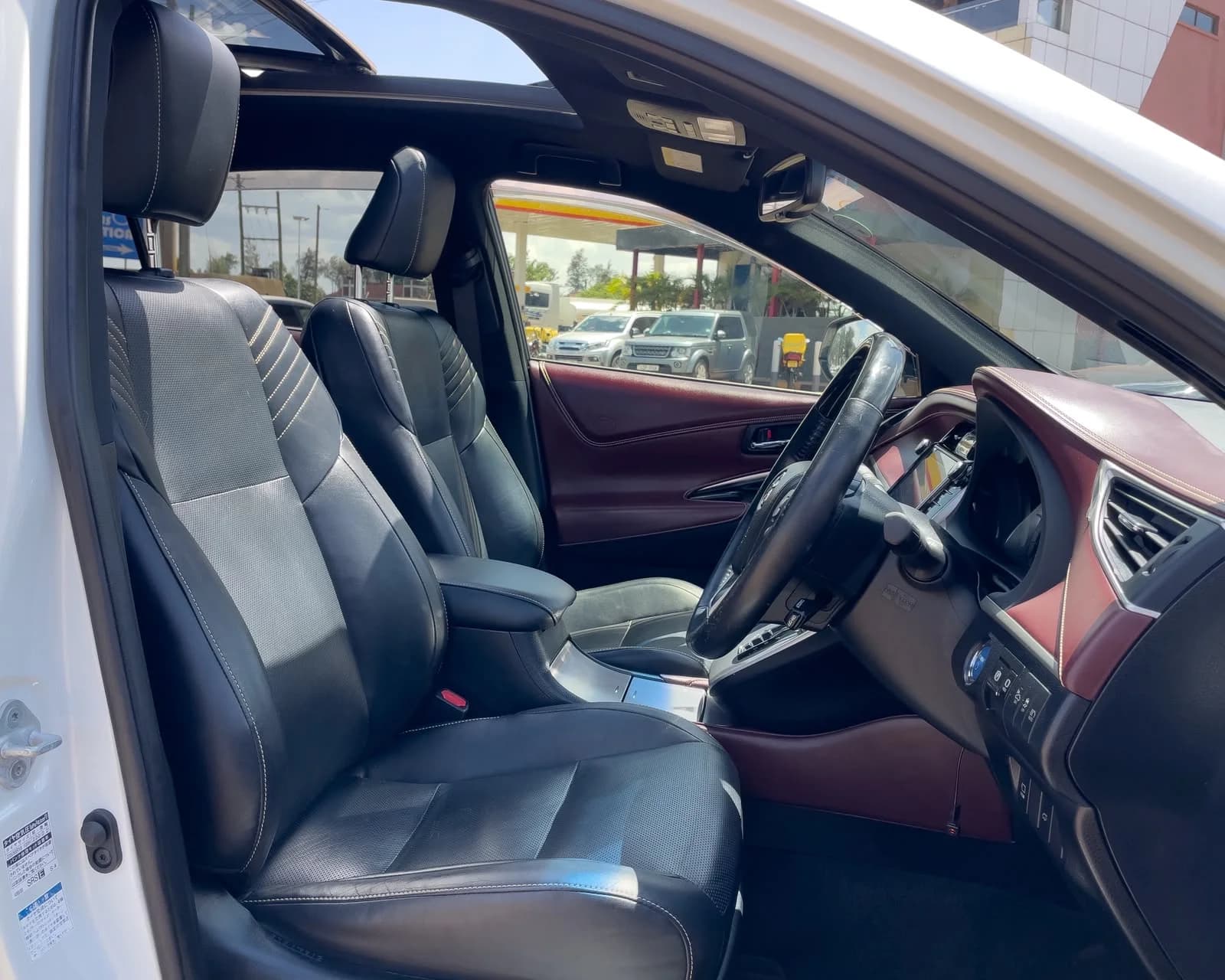 2019 Toyota Harrier thumbnail 7