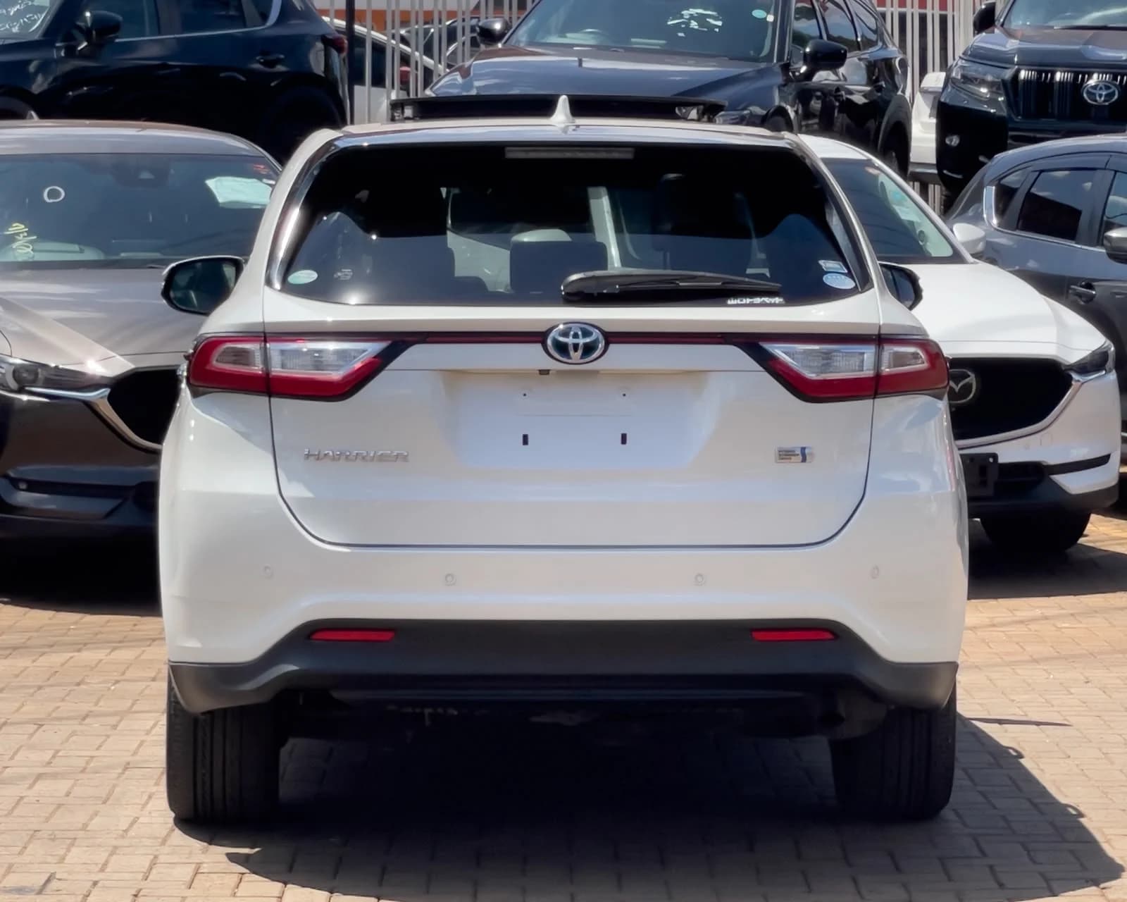 2019 Toyota Harrier thumbnail 5