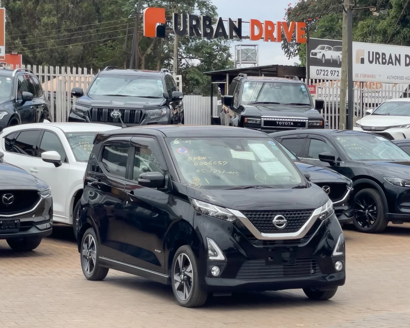 2020 NISSAN DAYZ Highway Star thumbnail 3